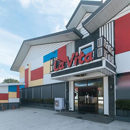 RedDoorz @ Colorado Street Angeles City Exterior foto