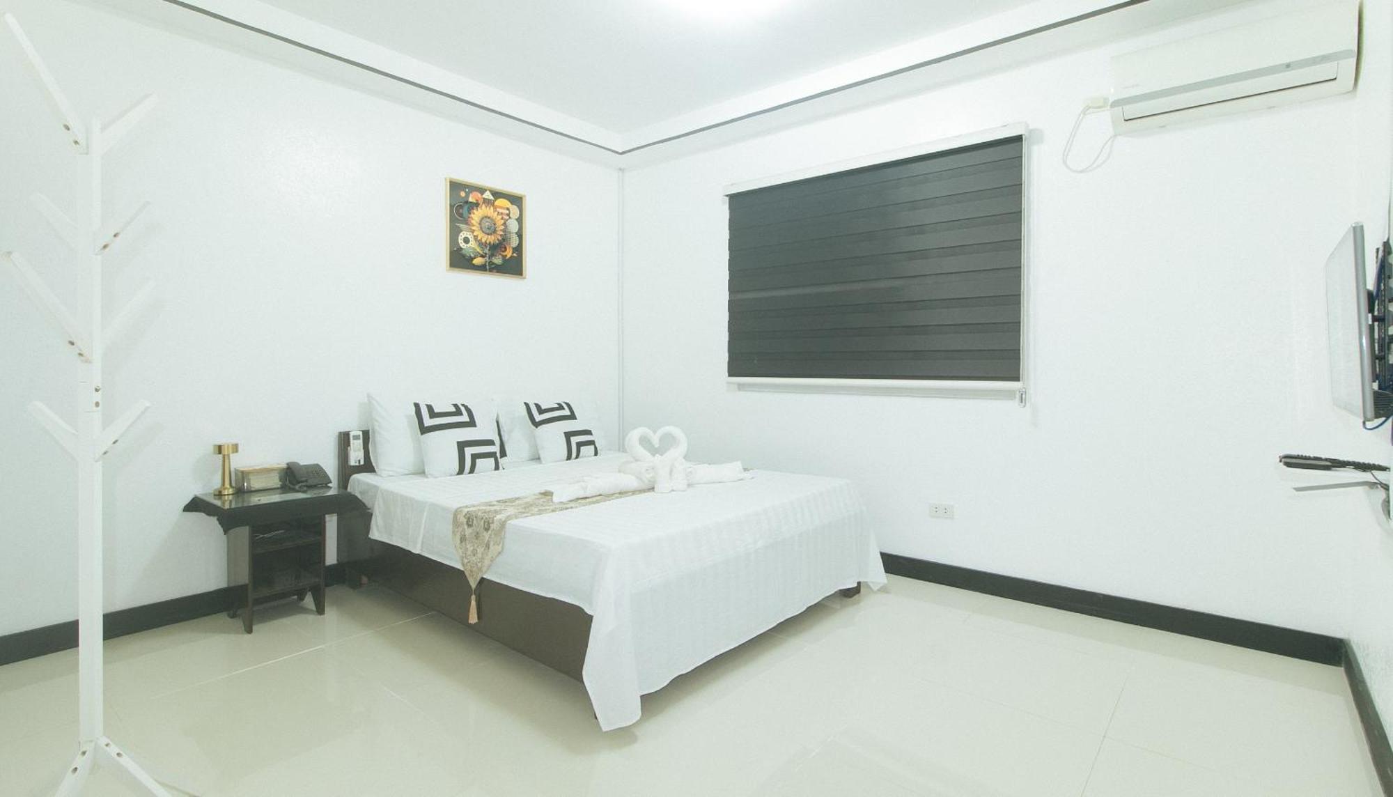 RedDoorz @ Colorado Street Angeles City Exterior foto