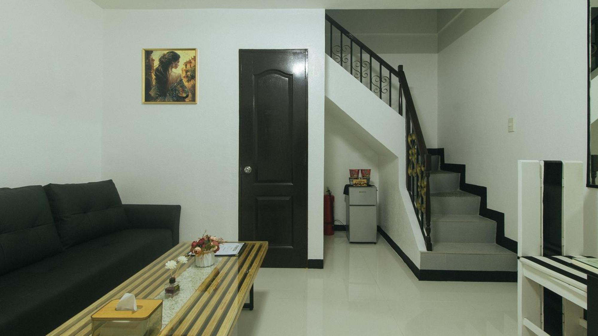 RedDoorz @ Colorado Street Angeles City Exterior foto