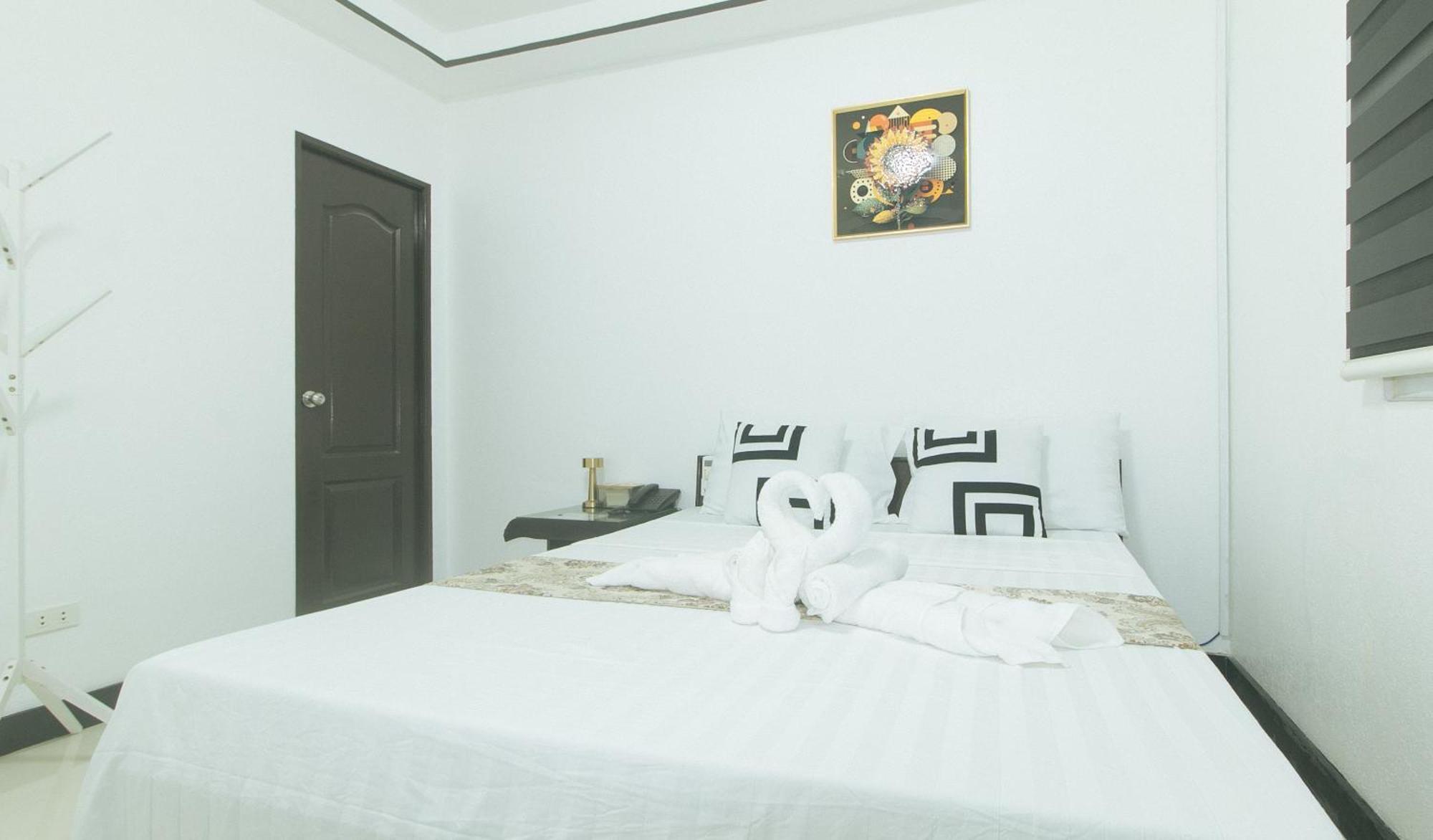 RedDoorz @ Colorado Street Angeles City Exterior foto