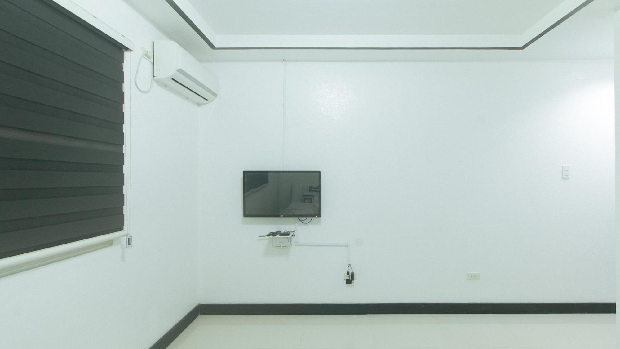 RedDoorz @ Colorado Street Angeles City Exterior foto