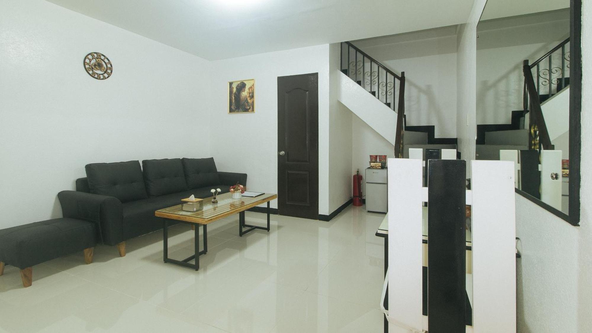 RedDoorz @ Colorado Street Angeles City Exterior foto